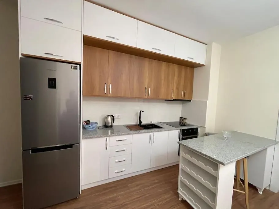 Lovely Access 2 Tirana Apartment